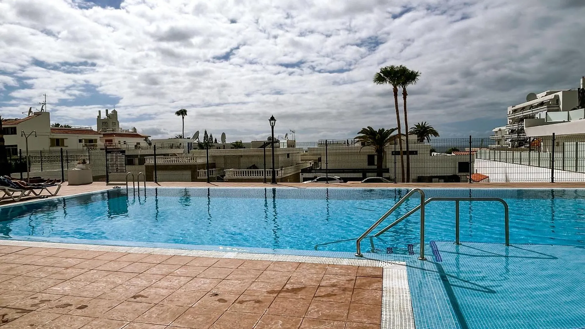 Stunning Bungalow, Pool, Terrace, Beach! Se12 Costa Adeje  Spain